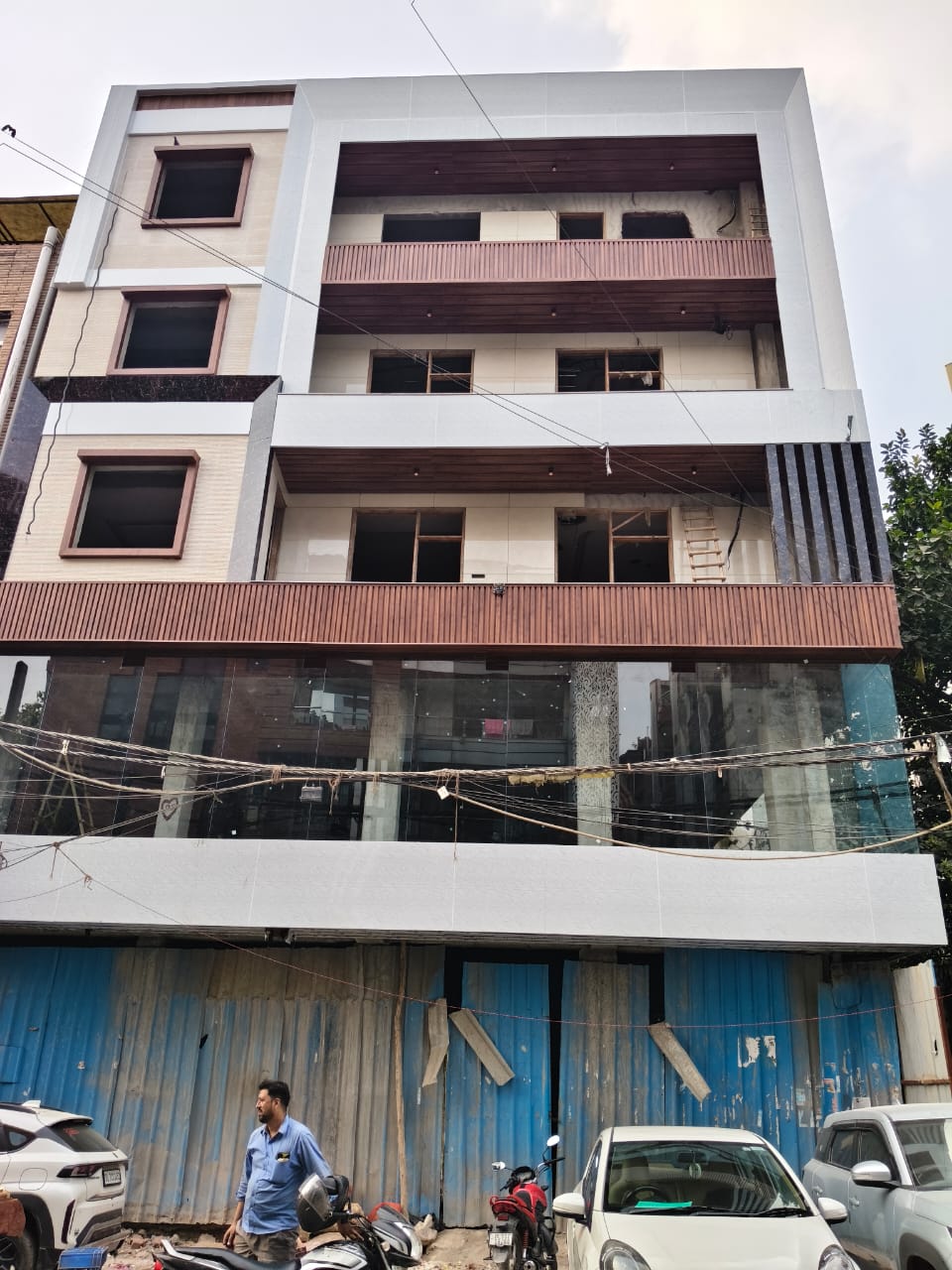On-Site Civil Engineering Construction Operations